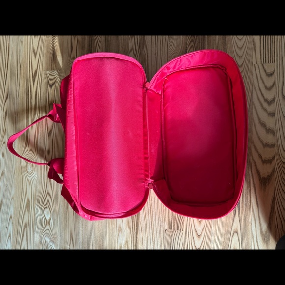 Beis mini weekender in “text me red” - Picture 4 of 5